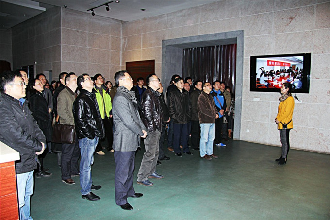 公司股份党员干部赴雨花台烈士纪念馆追思先烈