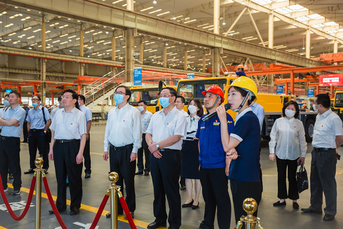 ok138cn太阳集团古天乐党委赴徐州开展 “跟着习近平总书记足迹学党史”专题活动1_副本.png