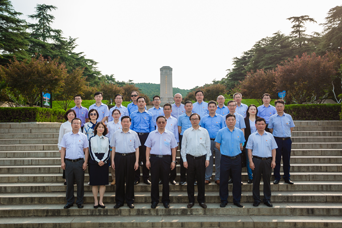 ok138cn太阳集团古天乐党委赴徐州开展 “跟着习近平总书记足迹学党史”专题活动4_副本.png